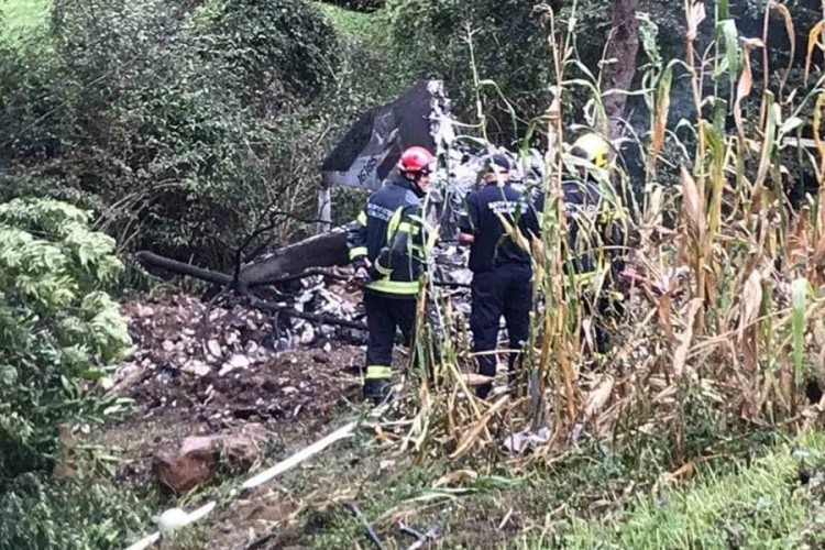 Mediji: Jedan pilot poginuo, za drugim se traga