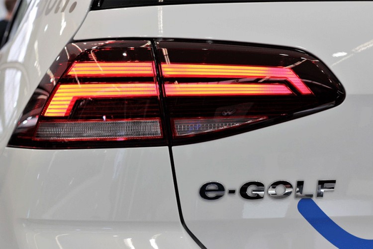 Nijemci ruše mit o električnim autima - vožnja na dizel jeftinija