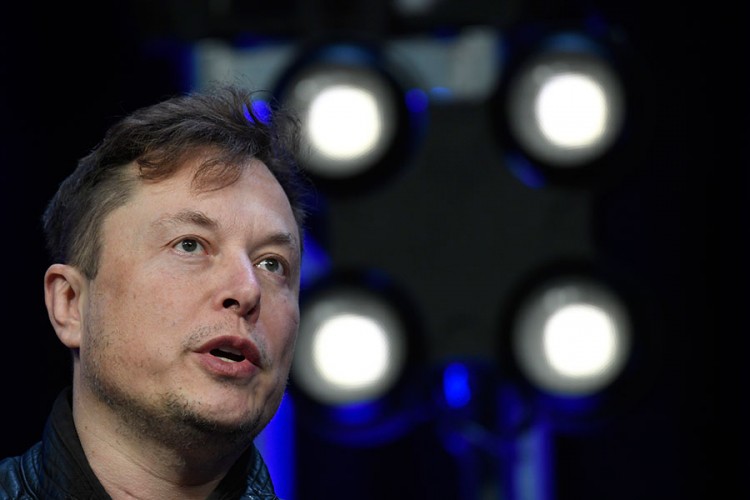 Elon Mask: Neću se vakcinisati protiv korona virusa