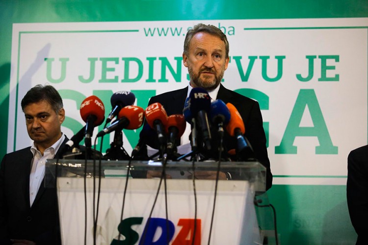 Izetbegović: Neću se odazvati Milanoviću na sastanak
