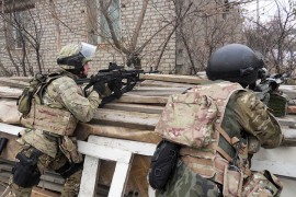 Tri policajca i četiri militanta poginuli u sukobu u Groznom
