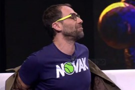 Gostovao na TV u majici s imenom Đokovića i "zapalio" albansku javnost