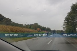 Udes u Banjaluci, dva vozila u kanalu