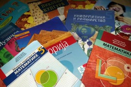 Udžbenici i školski pribor za djecu iz hraniteljskih porodica
