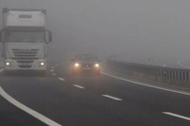 Kolovozi suvi, smanjena vidljivost zbog magle