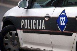 Šest osoba povrijeđeno u sudaru dva auta