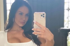 Požalio se na povredu testisa pa dobio poruku od porno glumice
