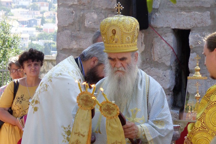 Bolnica: Mitropolit Amfilohije pregledan, riječ je o prehladi