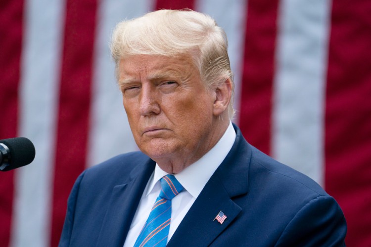 Donald Tramp se oglasio iz bolnice