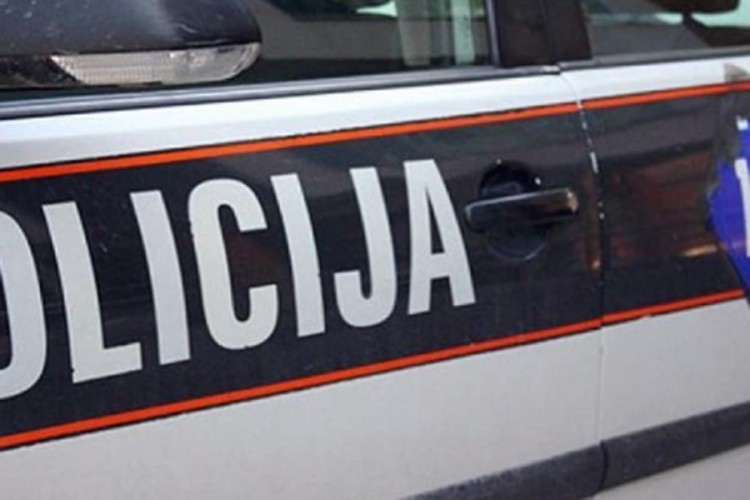 Povrijeđena u slijetanju forda sa puta