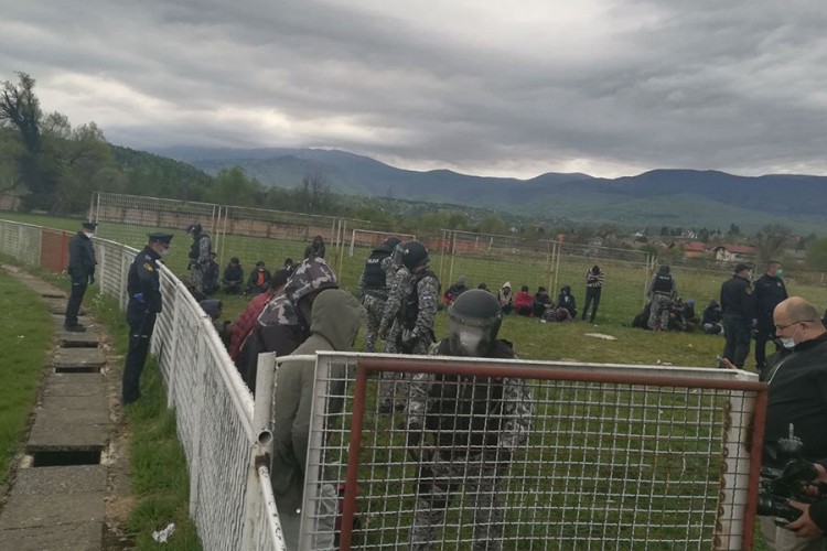 Migrante prebace u Lipu, oni se pješice vrate u Bihać