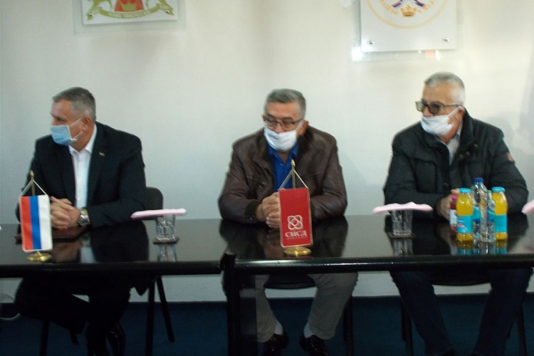 Višković u Han Pijesku: Realizovati projekte sa institucijama RS