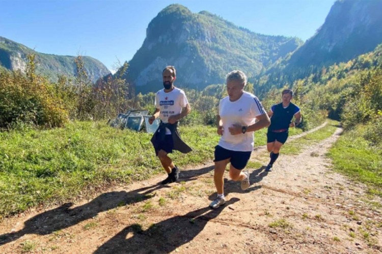 Ambasador Zatler trčanjem podržao Banjalučki polumaraton