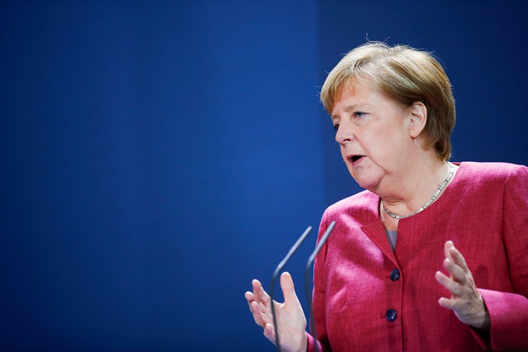 Merkel: Primirje u vezi sa Nagorno Karabahom mora da se poštuje