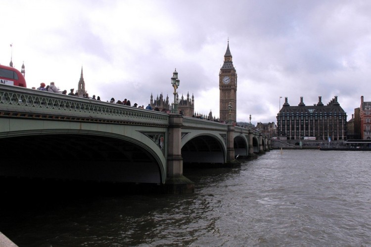 Smirila se situacija u Londonu, povučen bezbjednosni alarm