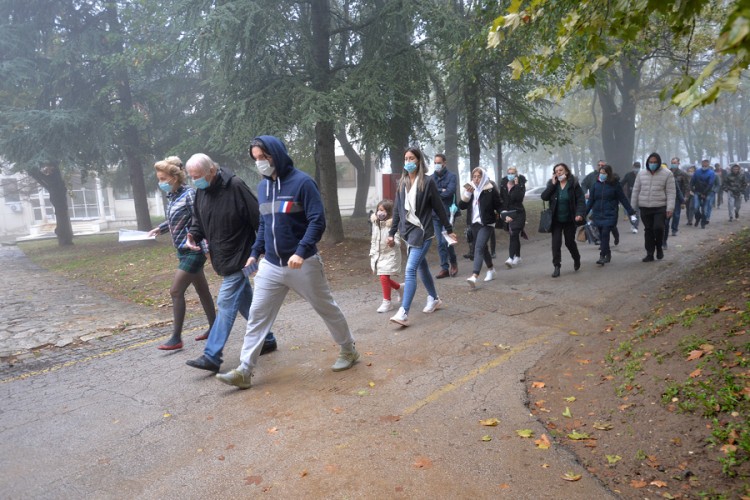 Srbija: Za nenošenje maske kazna na licu mjesta