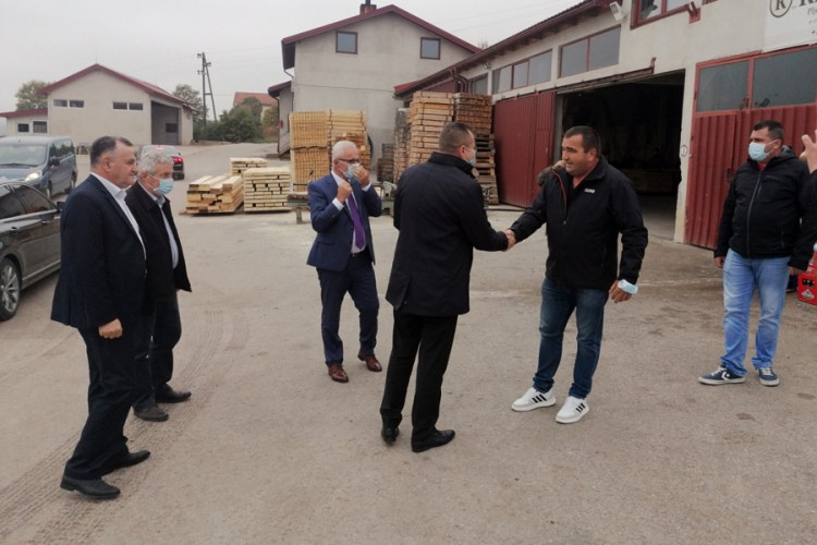Petričević pozvao privrednike da se prijave za podsticaje
