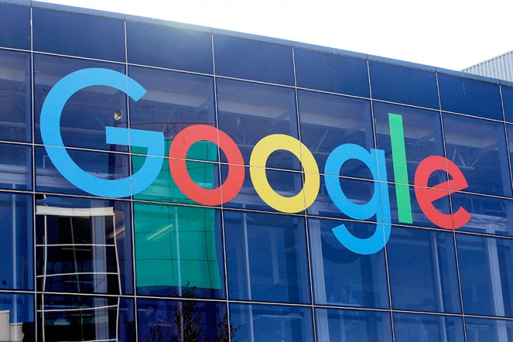 Trampova administracija tužila Google