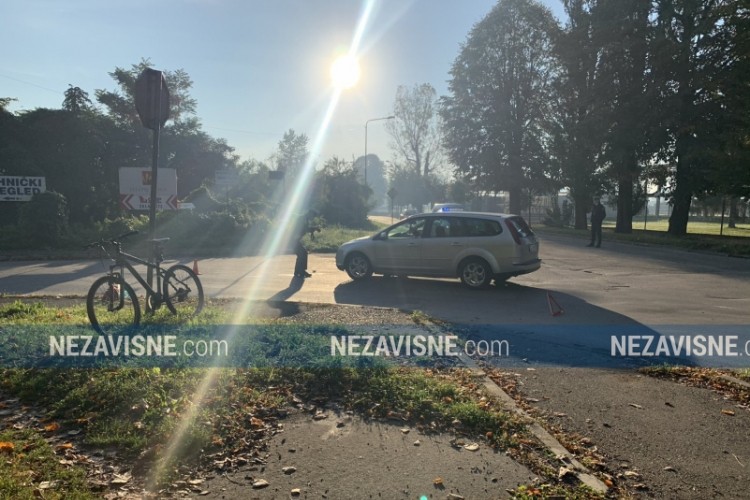 Automobil udario biciklistu u Banjaluci