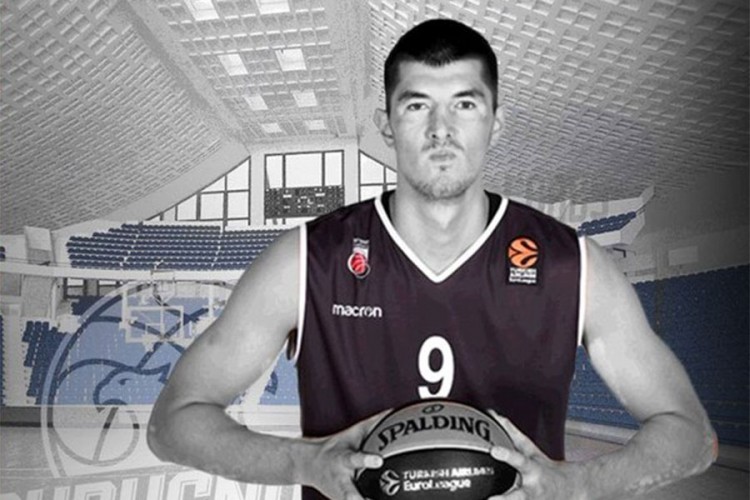 Luka Mitrović prešao u Budućnost