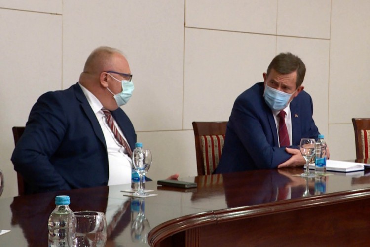 Mitrović: Pokrenuti pitanje povezanosti Teslića s koridorom 5C
