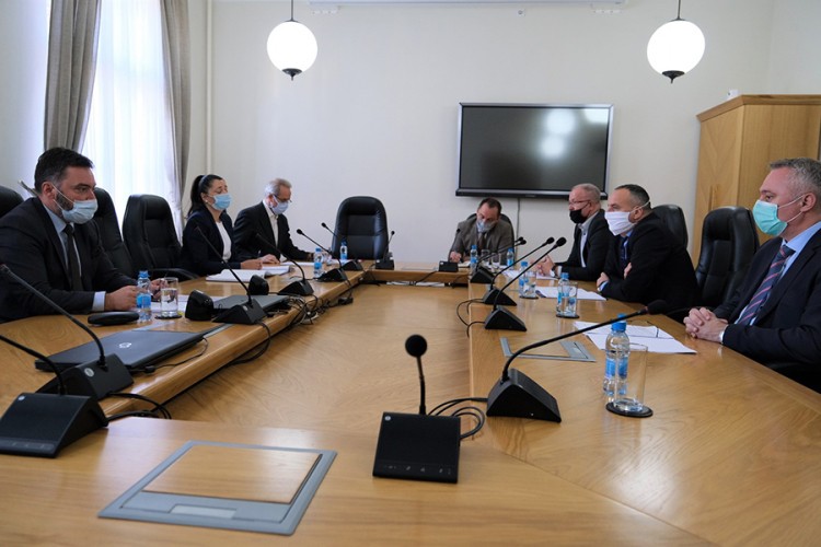 Košarac sa resornim ministrima o unapređenju poljoprivredne proizvodnje