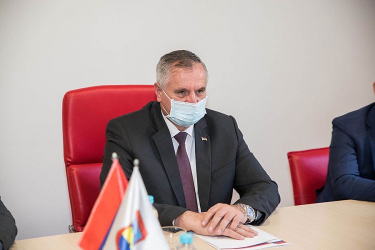 Višković: Poštivanjem mjera može se smanjiti broj zaraženih