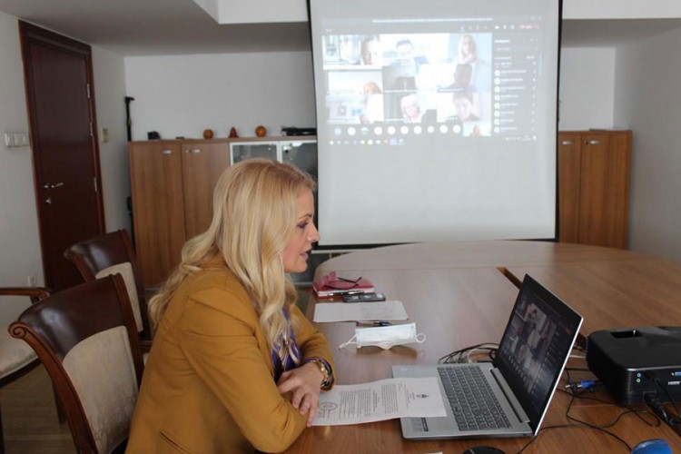 Trivićeva informisala direktore škola o nastavi na daljinu