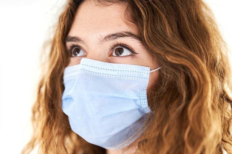 FBiH: Bolnice da stave kapacitete na raspolaganje, maske i na otvorenom