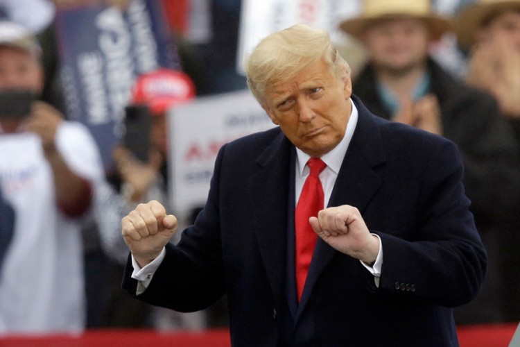Kome i koliko je dužan Donald Tramp?