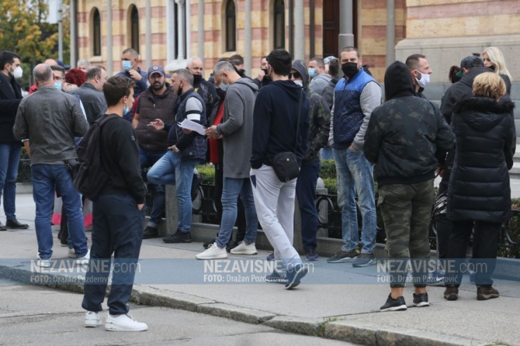 U Banjaluci protest nezadovoljnih građana zbog novih mjera