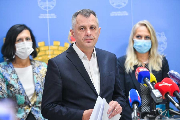 Radojičić: Banjaluka počinje testiranje na koronu iz automobila