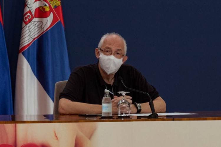 Kon: Vanredno stanje nije opcija, najpametnije nositi maske