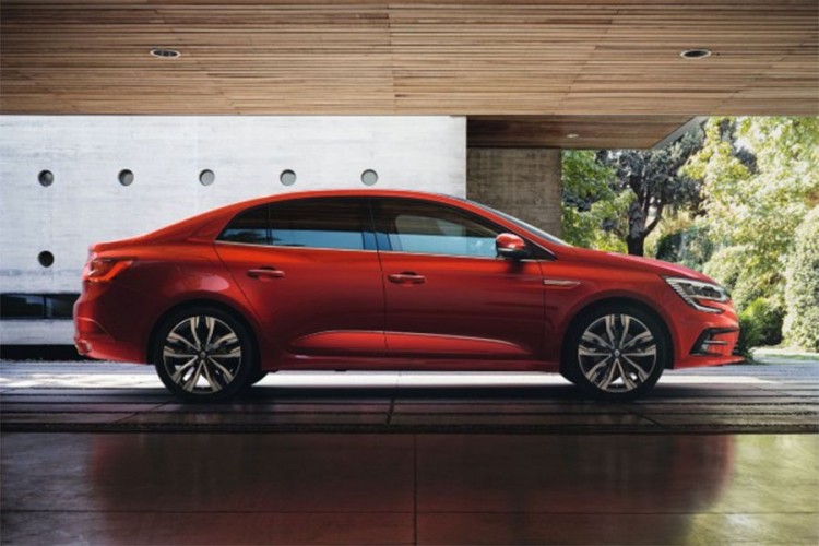 Renault osvježio Megane limuzinu
