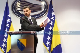 Bećirović i Magazinović predložili ukidanje jubilarnih nagrada ...