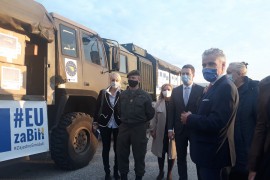 Delegacija EU uručila medicinsku opremu Institutu za javnio zdravstvo ...