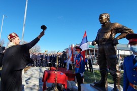 U Nevesinju otkriven spomenik komandantu Novici Gušiću