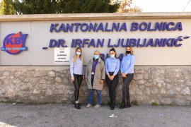 Mozzart obradovao voćem medicinare u Bihaću