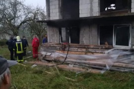 U Doboju izgorjeli muškarac i kuća u kojoj je živio
