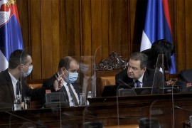 Poslanici za uvođenje novčanih kazni za kršenje mjera u Srbiji