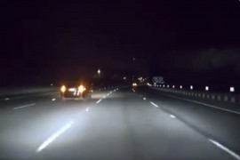 Udes na auto-putu - Teslin auto-pilot zakazao