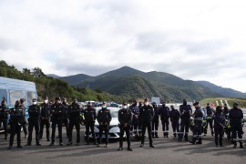 Francuska razmatra zabranu objavljivanja slika policajaca