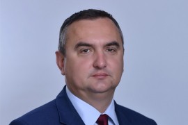 Šaroliko obrazovanje novih gradonačelnika u RS, najviše ekonomista