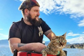 Želio sam proputovati svijet, ali je napuštena mačka to promijenila