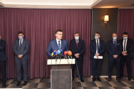 Tegeltija: Neće biti zaključavanja