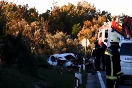 Jedna osoba poginula, dvije povrijeđene, četvrta nestala iz vozila
