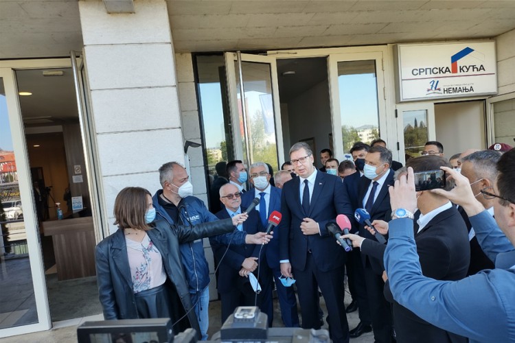 Krstić: Patrijarh zamolio Vučića da govori na sahrani