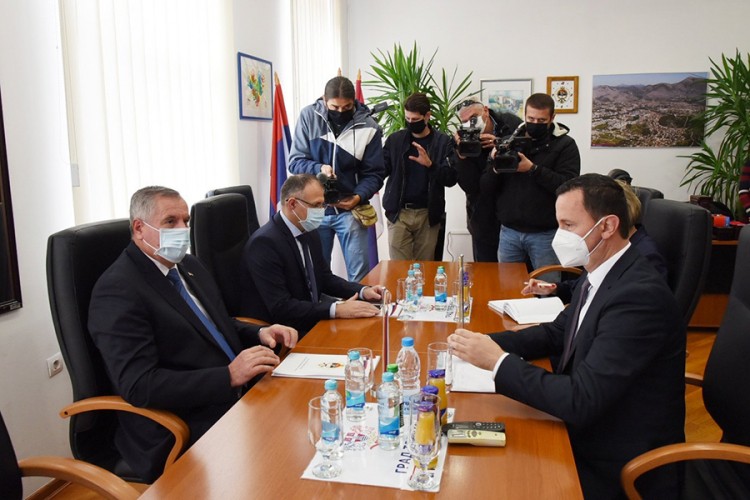 Višković: U slučaju potrebe Đački dom u Trebinju postaje kovid bolnica