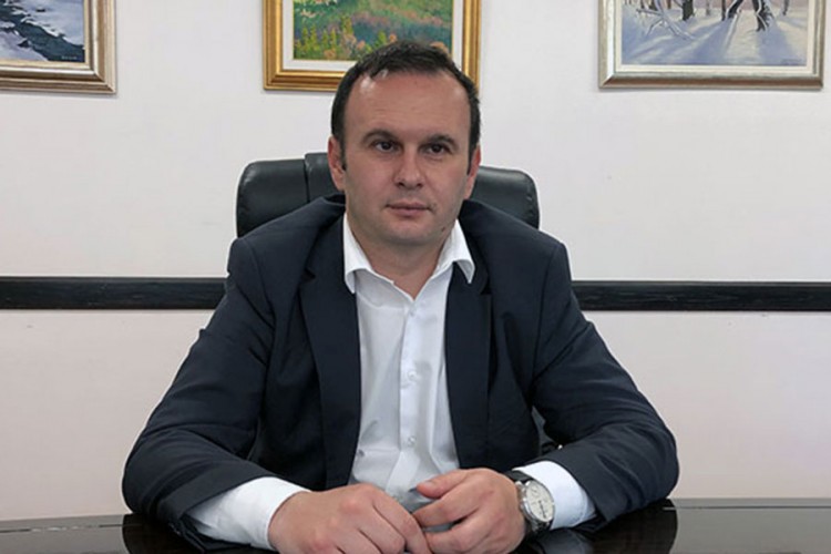 Ćosić: Možemo se samo pomoliti da CIK odradi izbore kako treba
