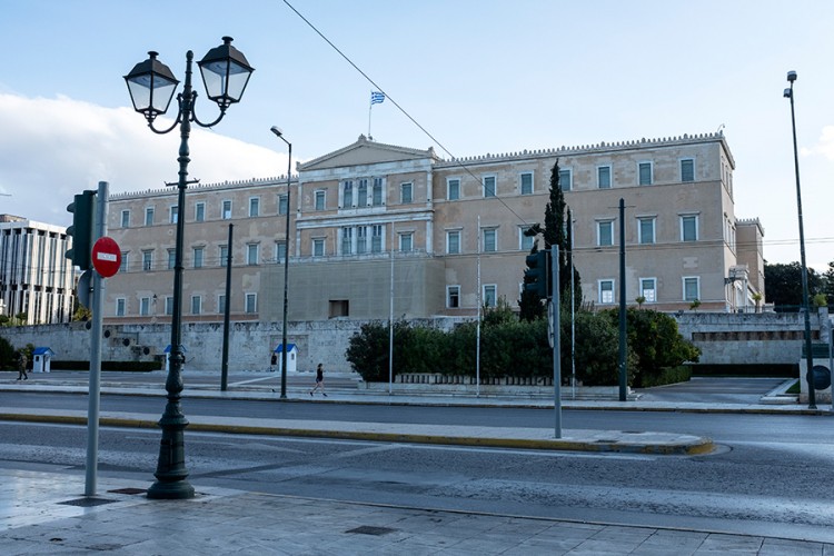 Grčka se zatvorila, iz kuće samo zbog nekoliko razloga